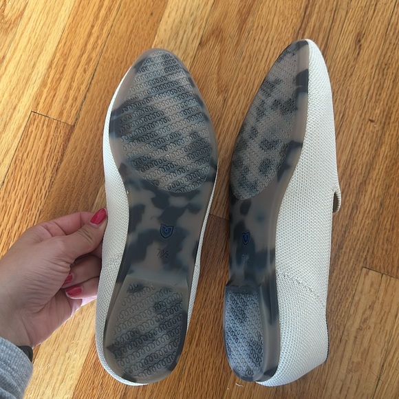 Almond Rothy’s - Picture 3 of 3